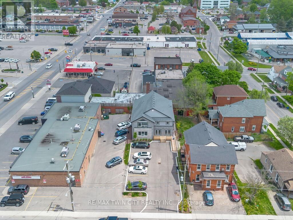 13 BAY STREET Image 1
