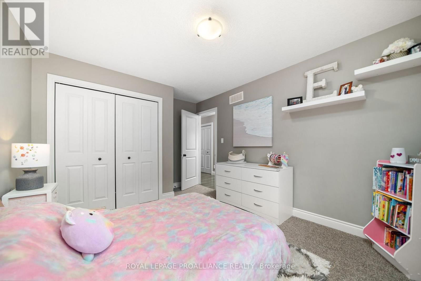 23 FREEDOM CRESCENT Image 14