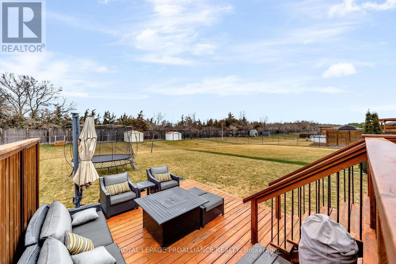 23 FREEDOM CRESCENT Image 31