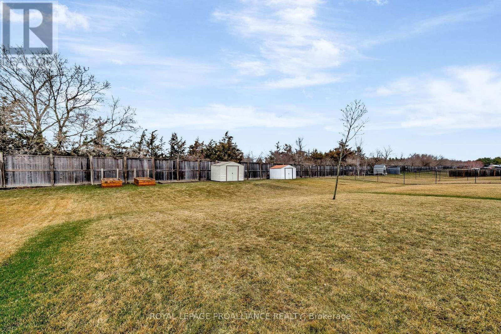 23 FREEDOM CRESCENT Image 39