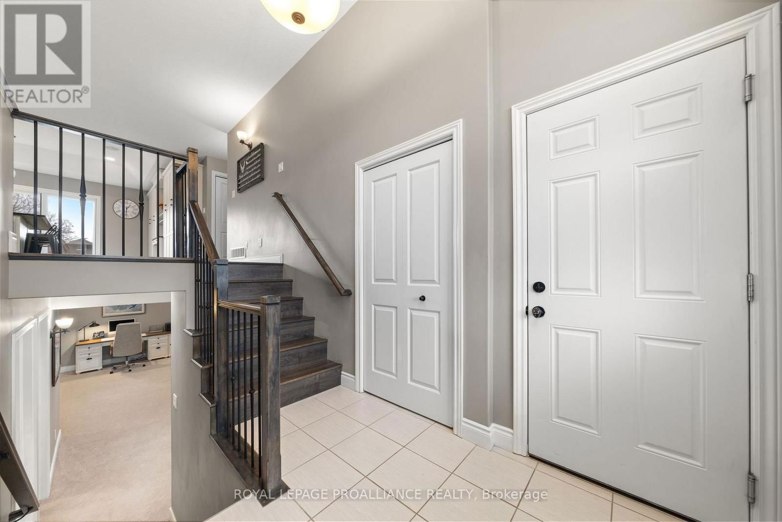 23 FREEDOM CRESCENT Image 4