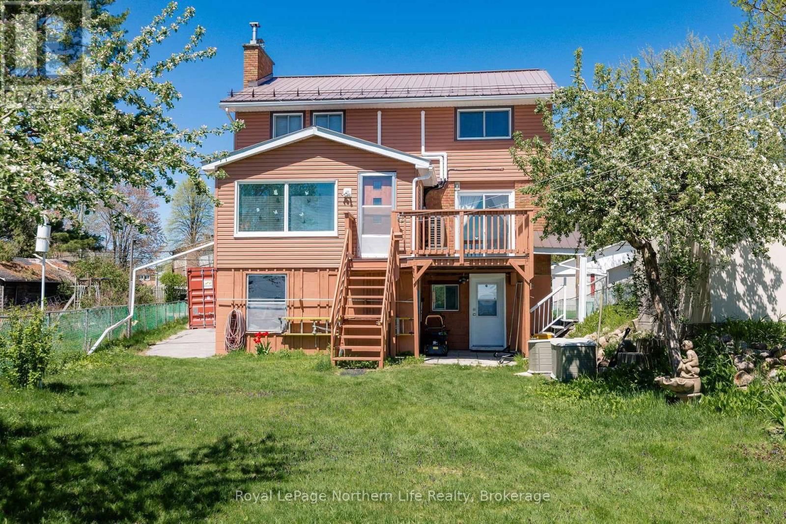 653 LAKESHORE DRIVE Image 3