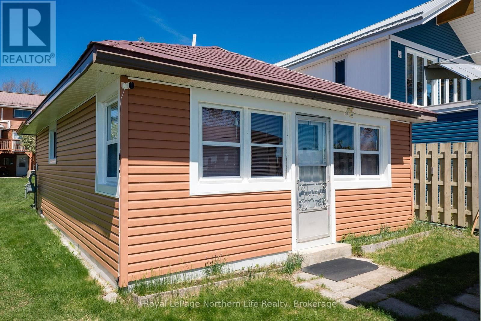 653 LAKESHORE DRIVE Image 41