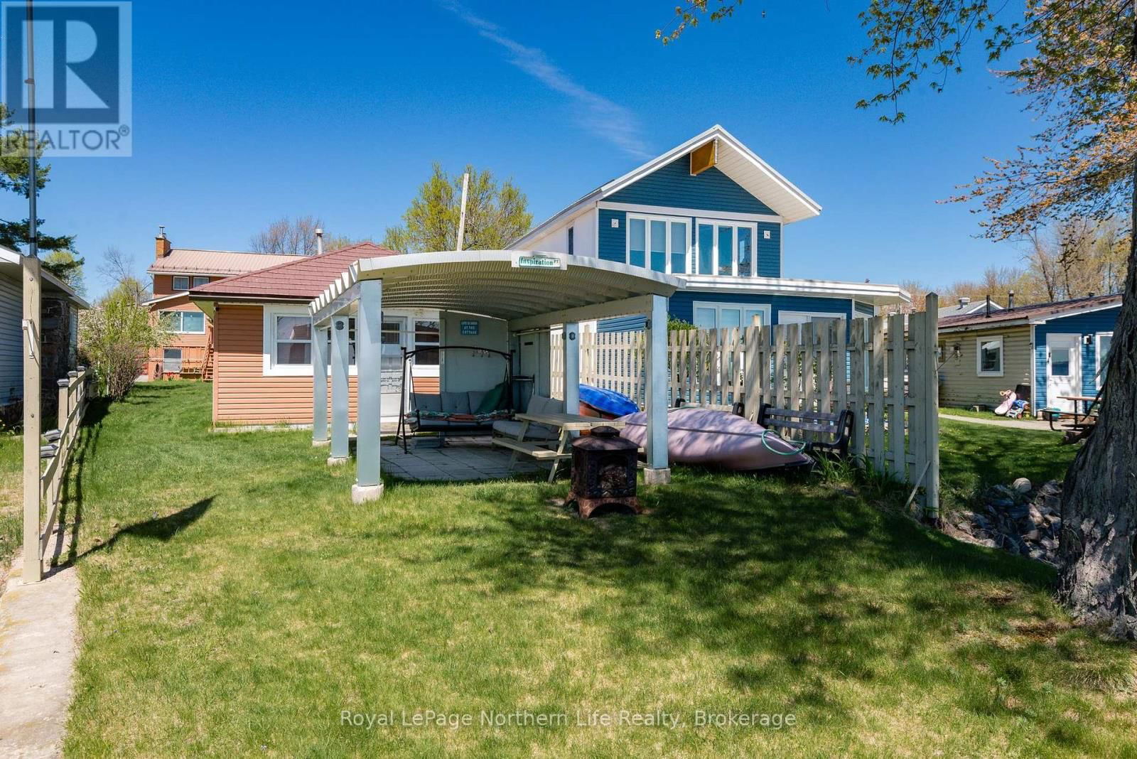 653 LAKESHORE DRIVE Image 43