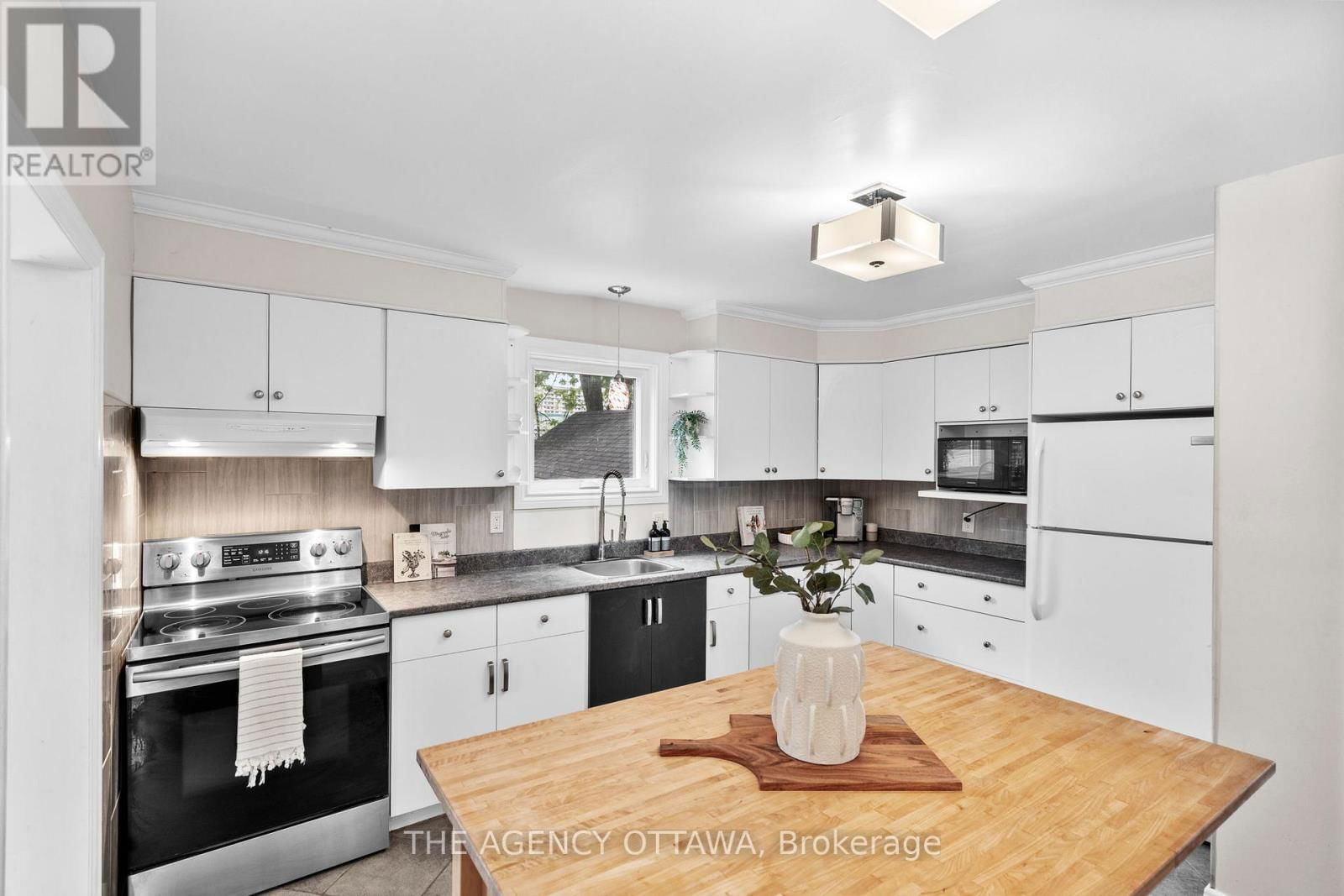 659 ALESTHER STREET Image 10