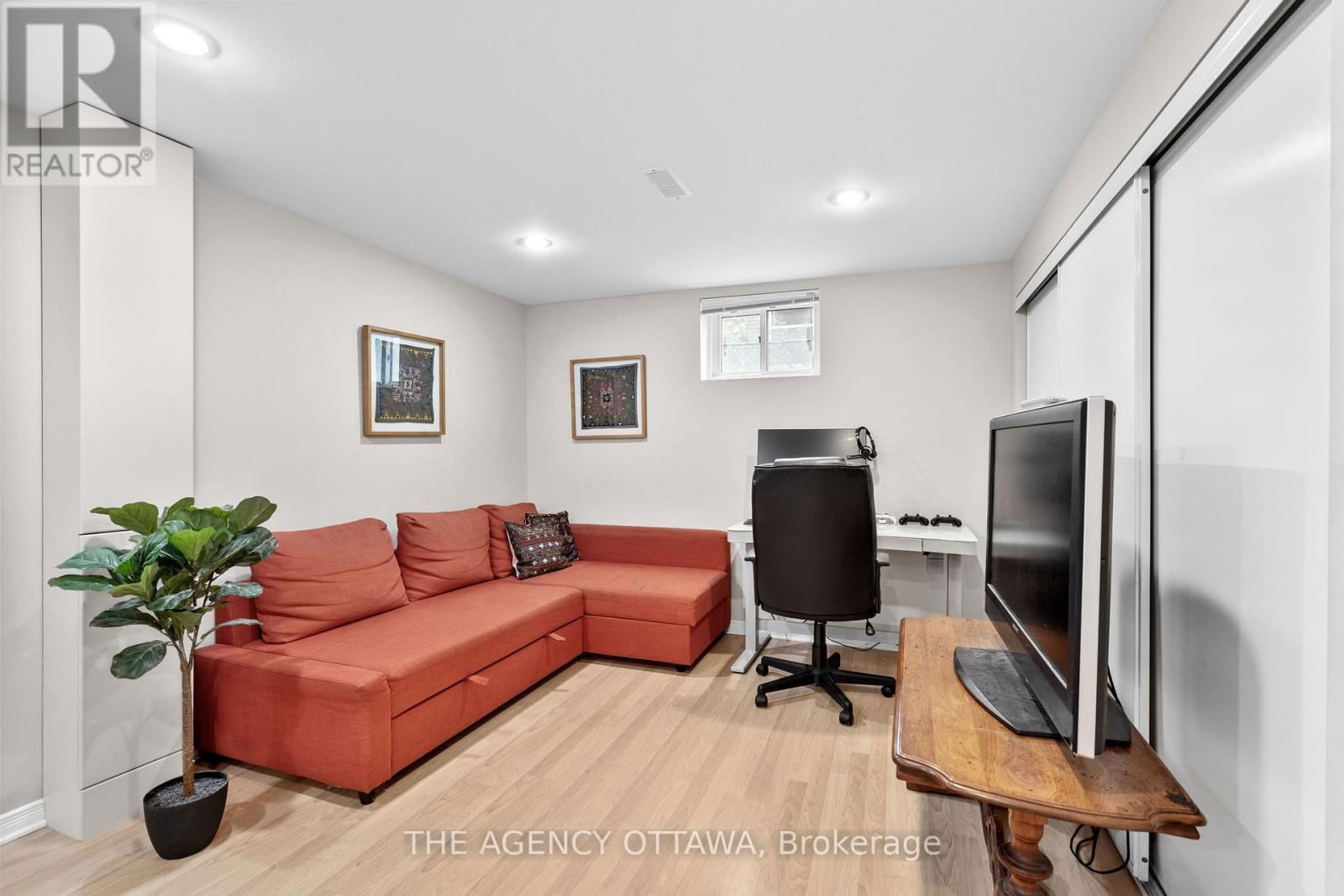 659 ALESTHER STREET Image 23
