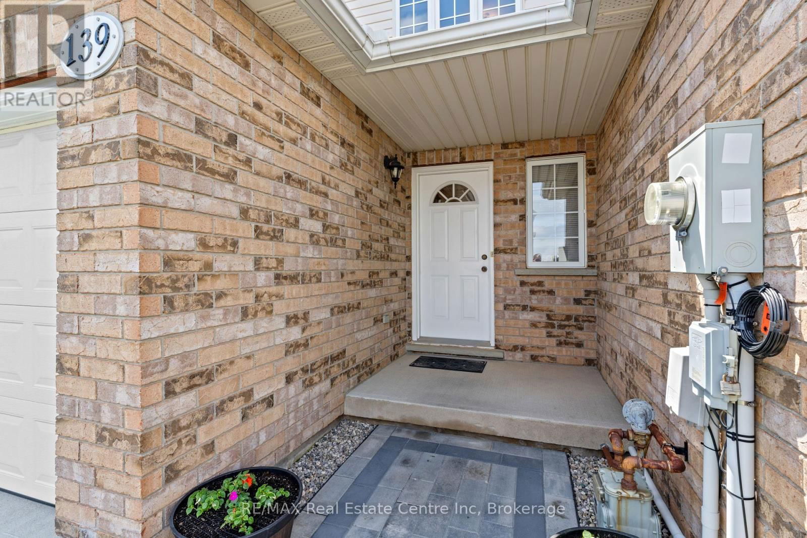 139 GOSLING GARDENS Image 11