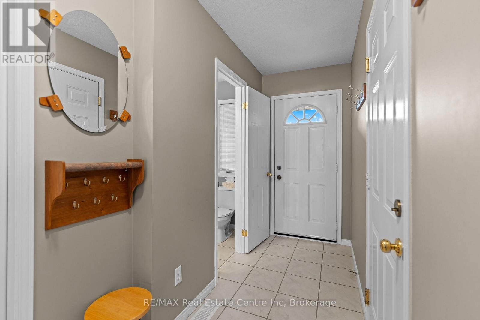 139 GOSLING GARDENS Image 12