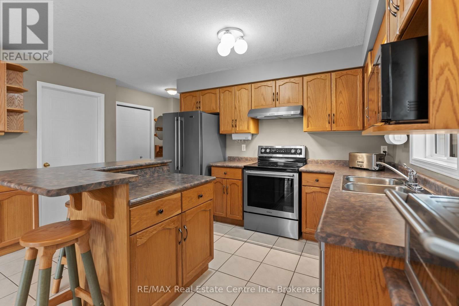 139 GOSLING GARDENS Image 15