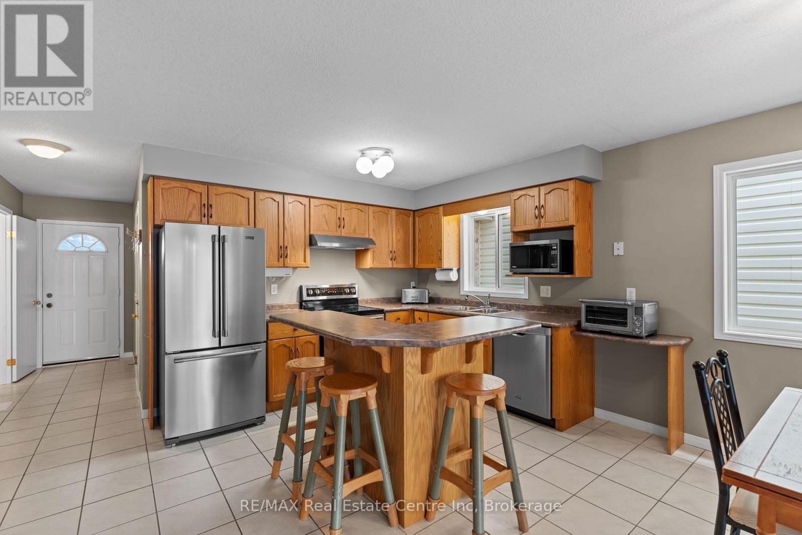 139 GOSLING GARDENS Image 17
