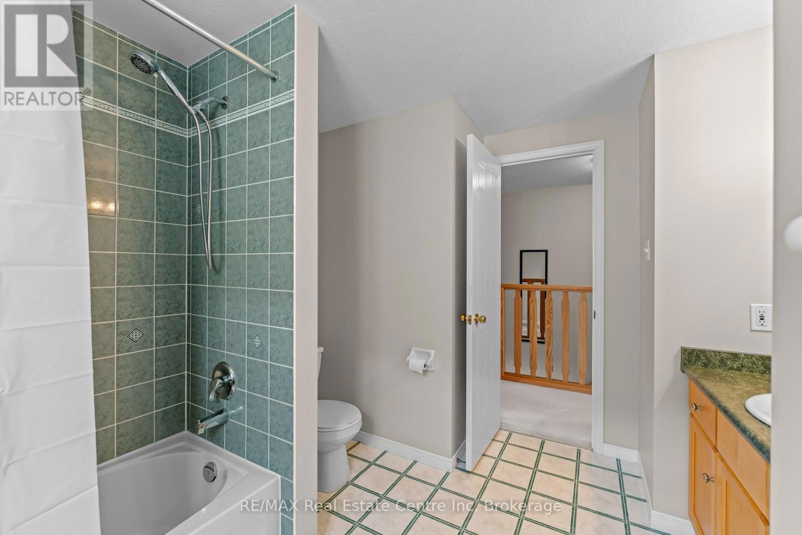 139 GOSLING GARDENS Image 31