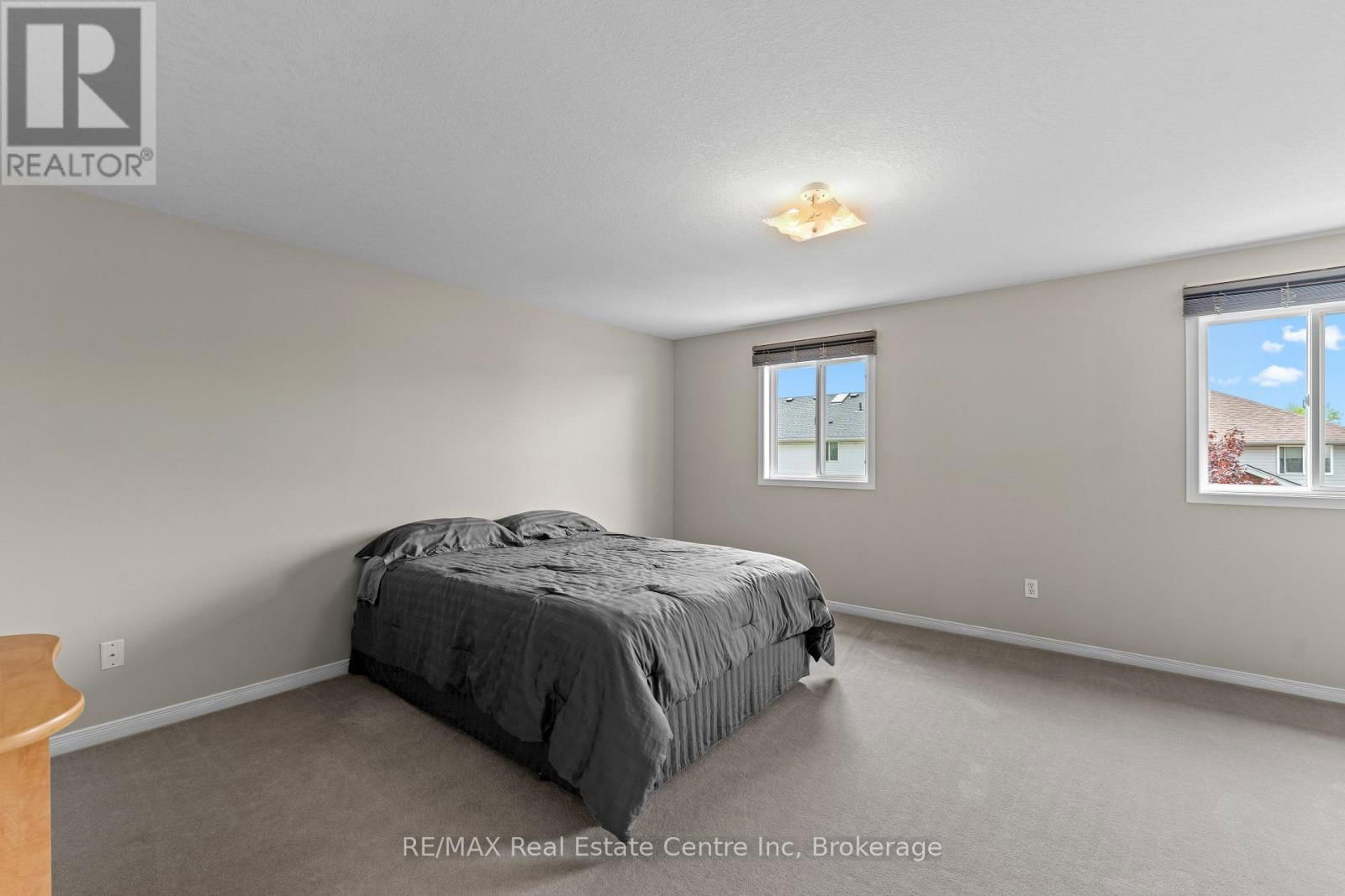 139 GOSLING GARDENS Image 33