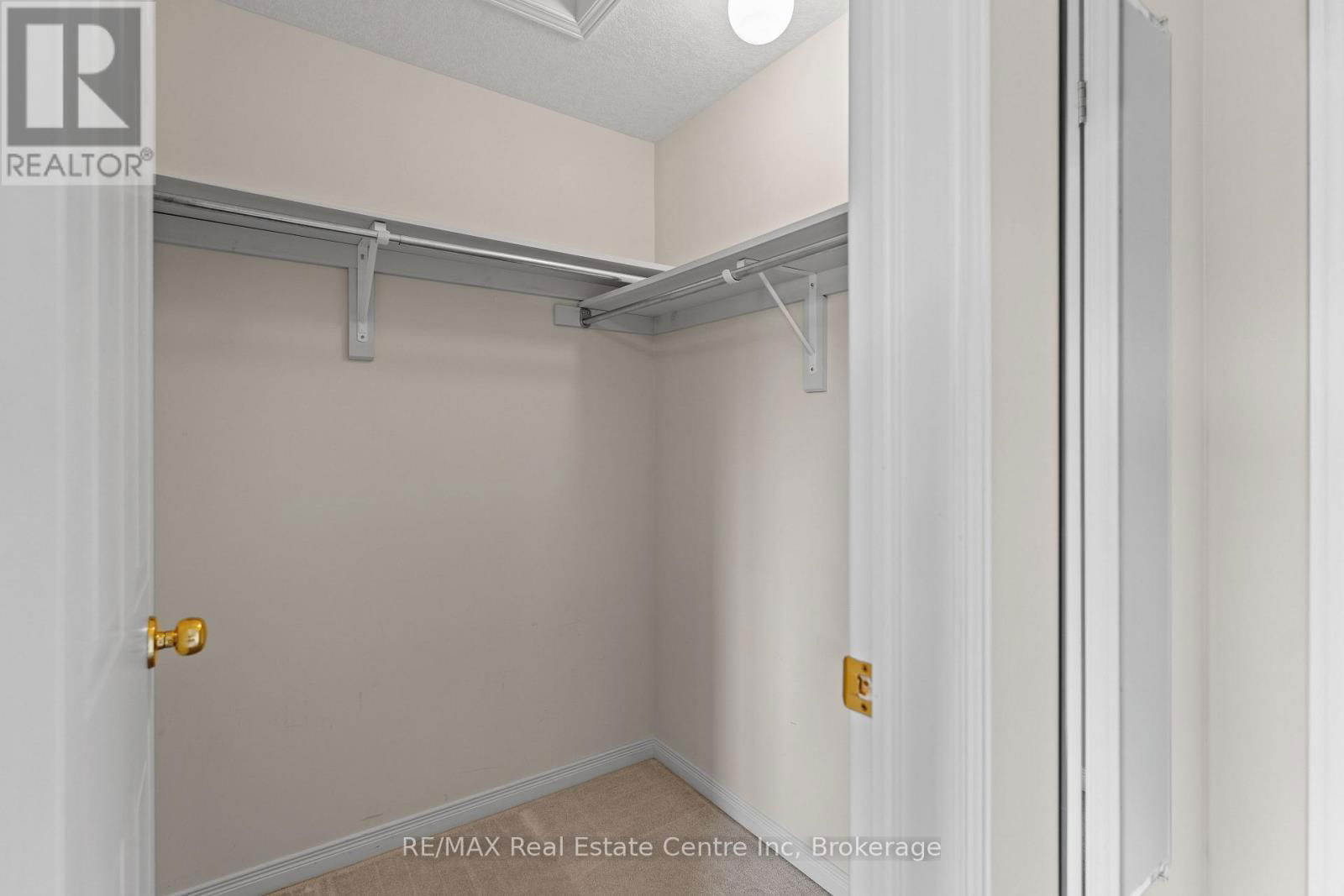 139 GOSLING GARDENS Image 35