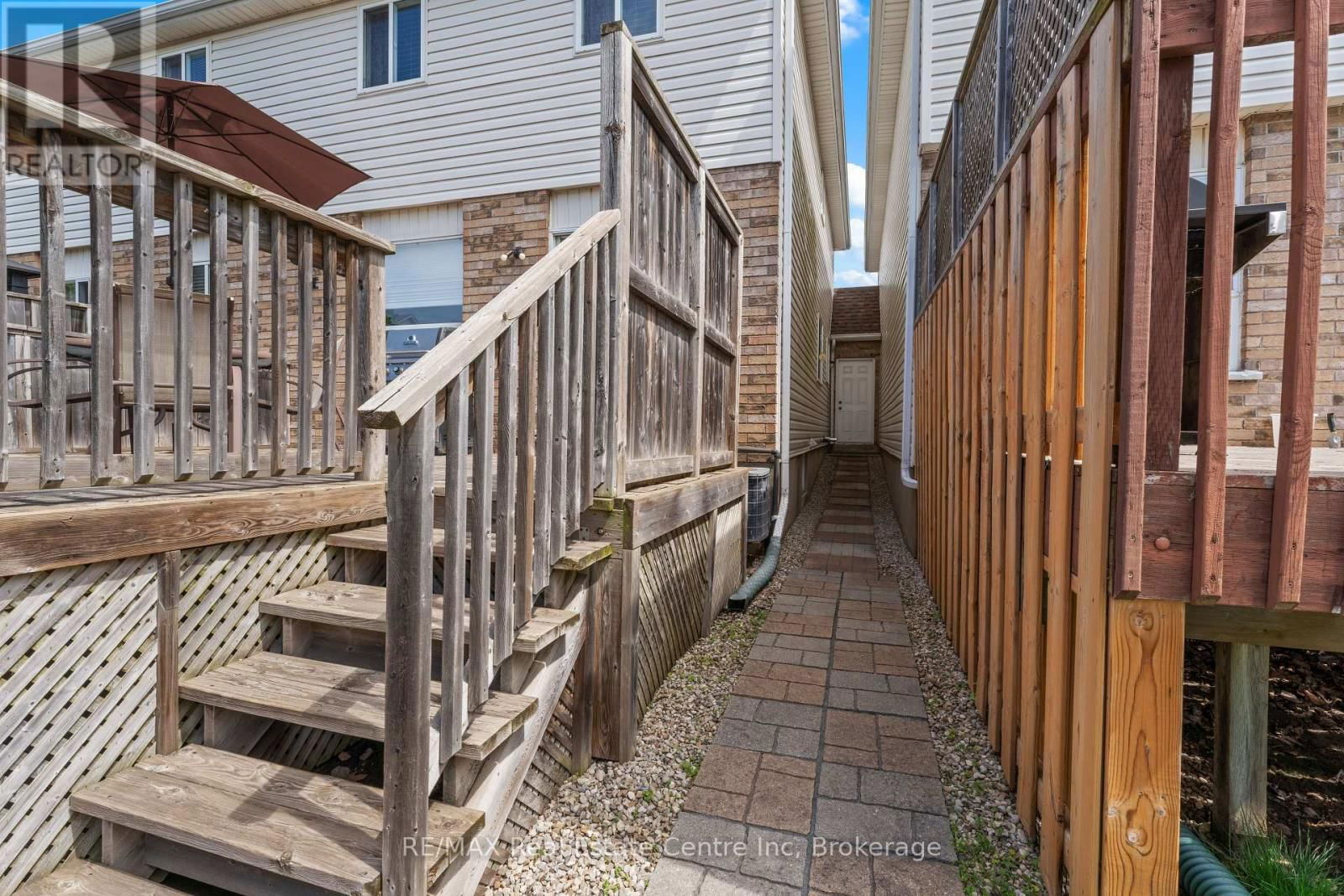 139 GOSLING GARDENS Image 7