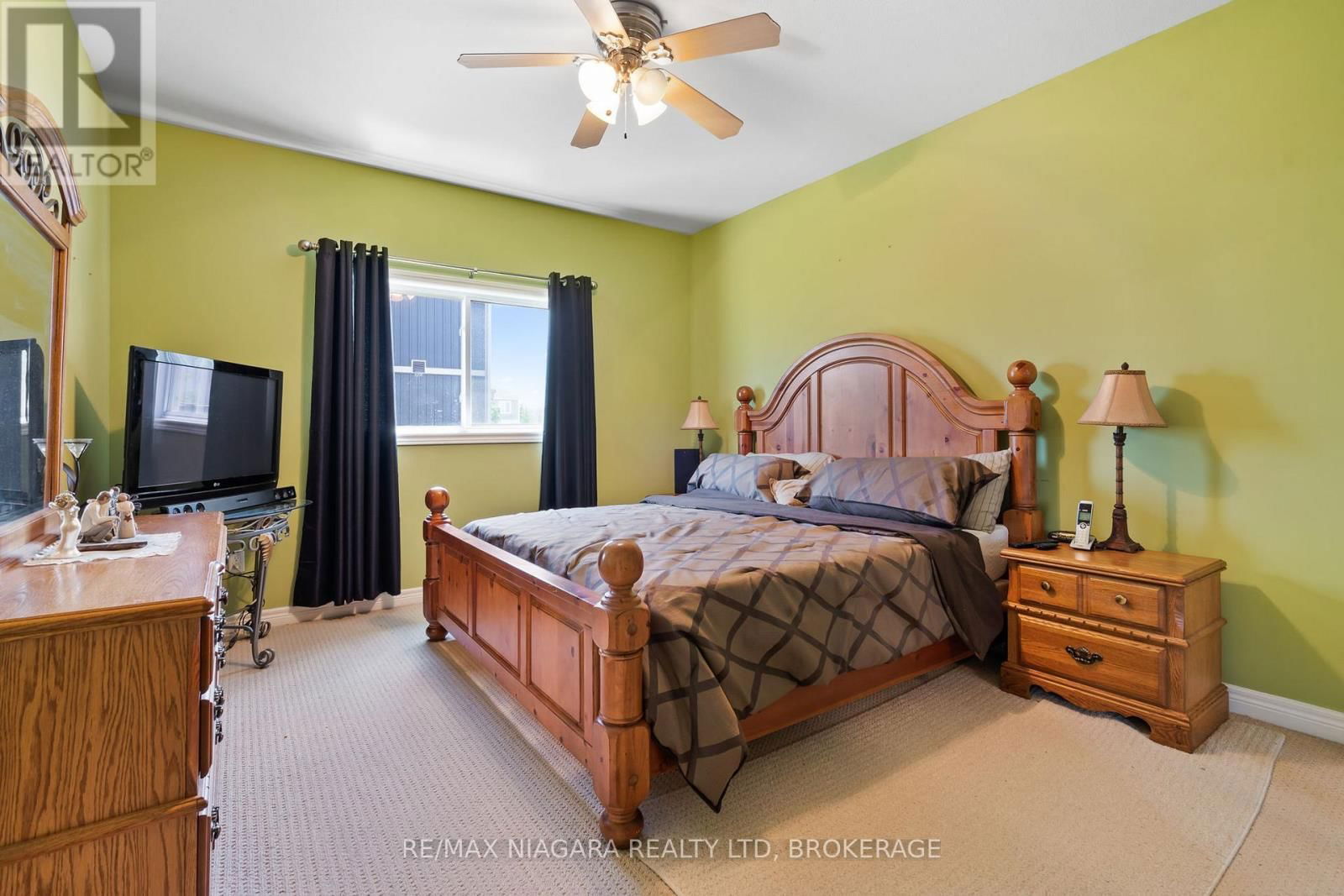 8 CORBIN STREET Image 14