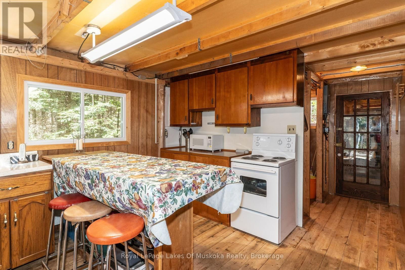 1143 CRANE LAKE DRIVE Image 5