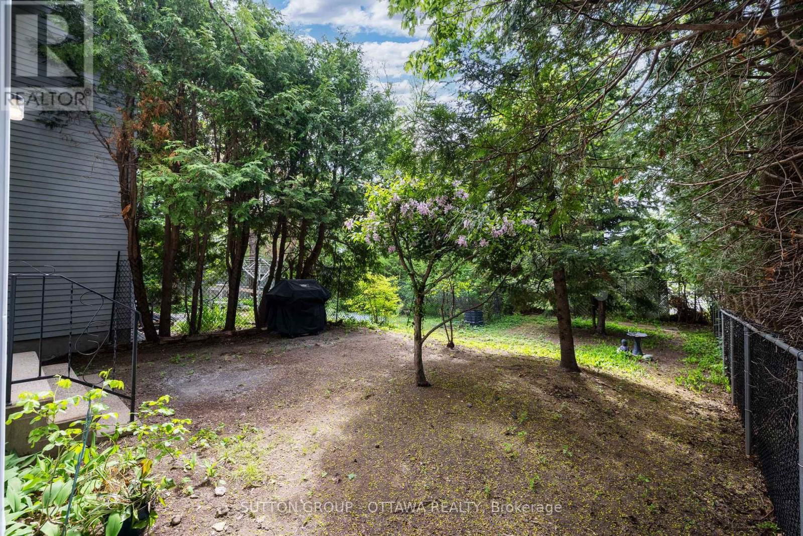 218 SWITZER AVENUE Image 16