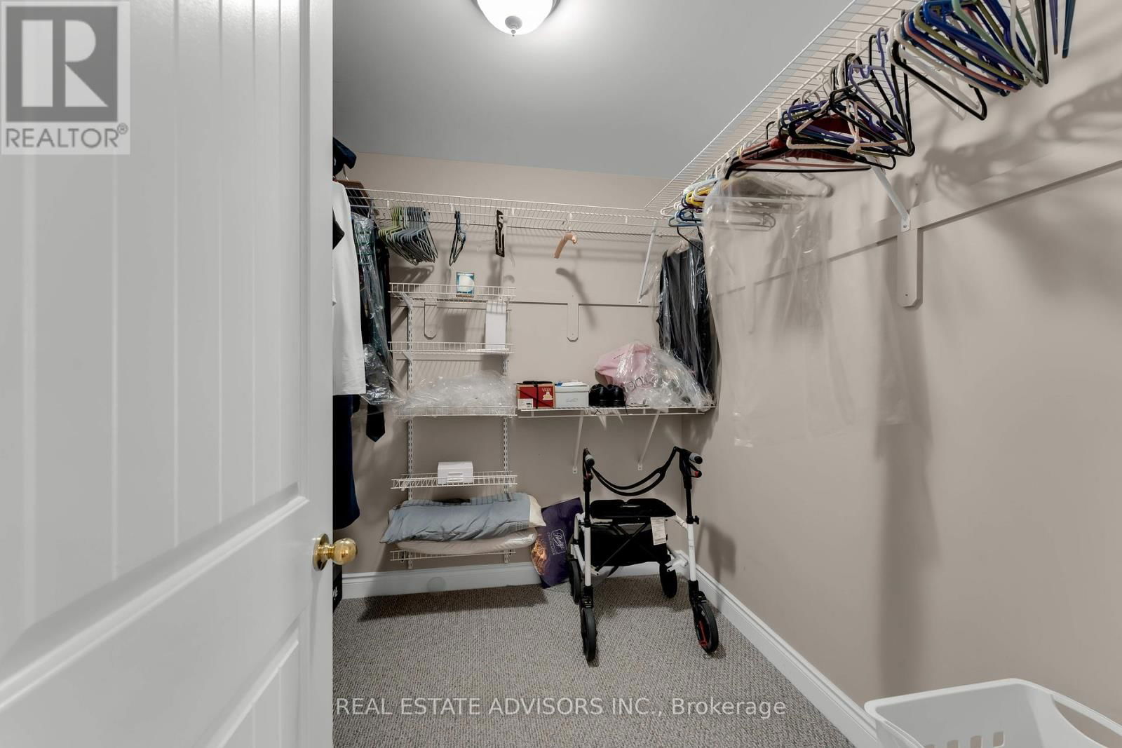 1124 CROSSFIELD AVENUE Image 25