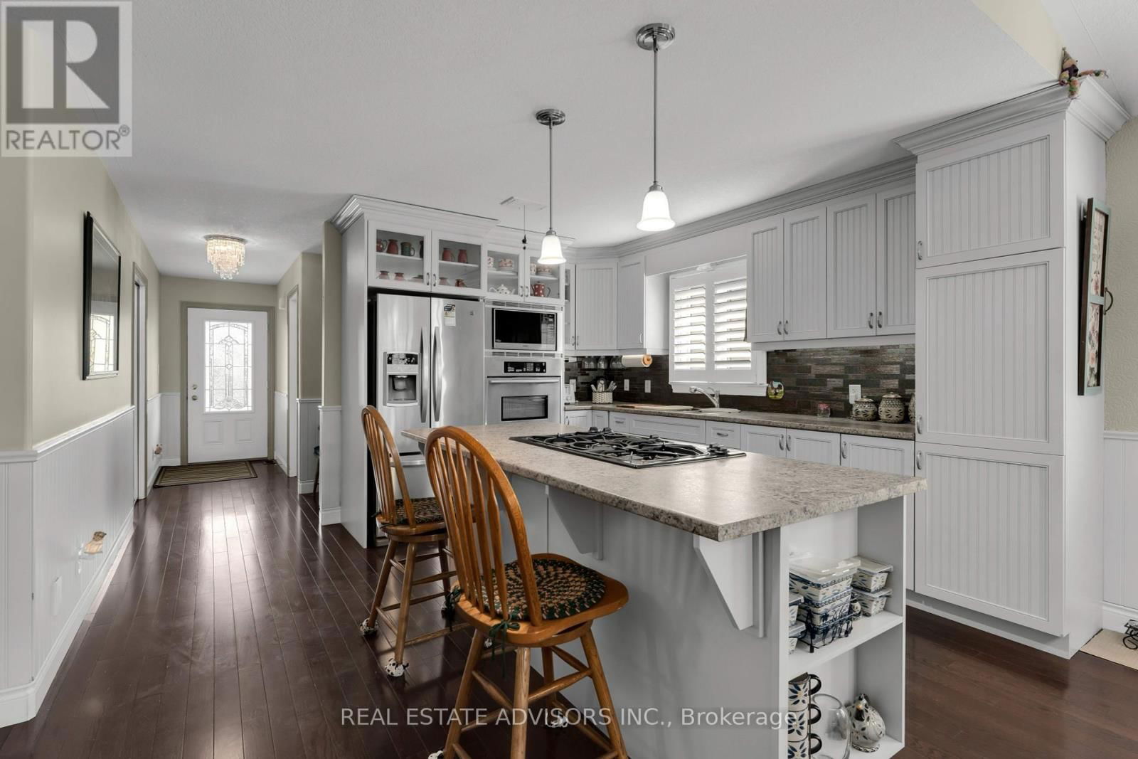 1124 CROSSFIELD AVENUE Image 7