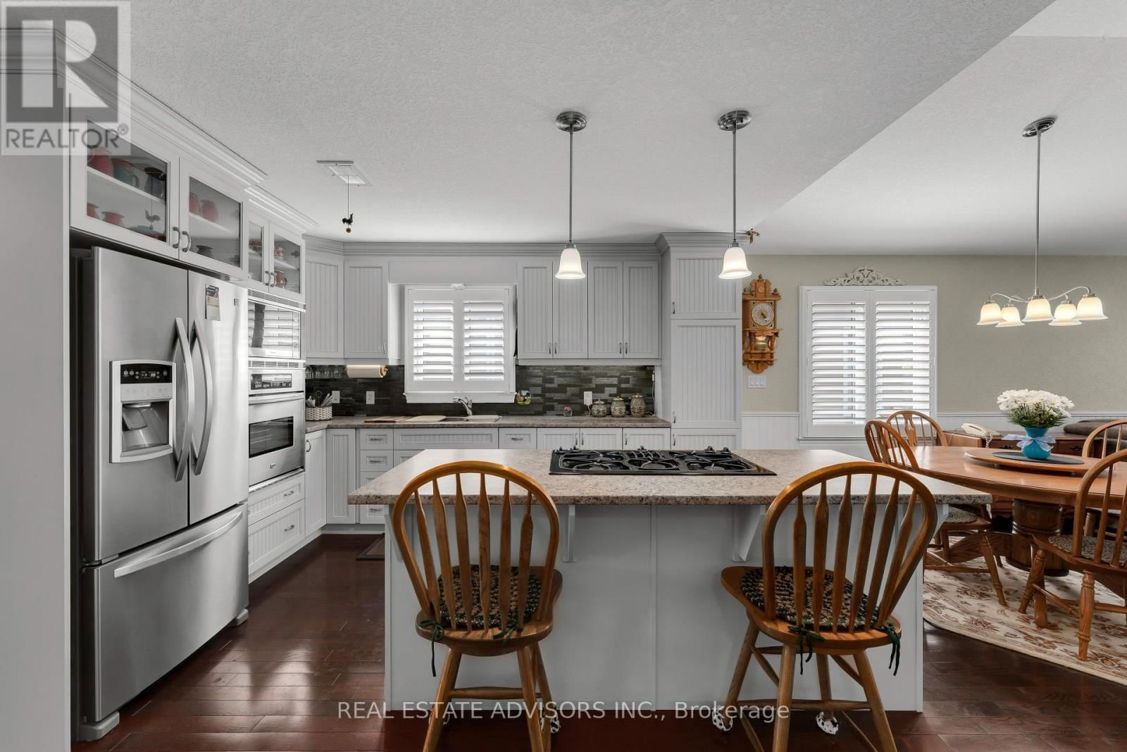 1124 CROSSFIELD AVENUE Image 8