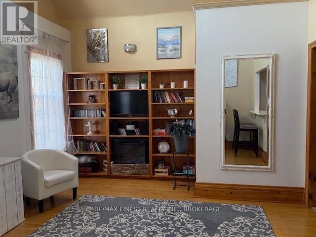 166 QUEEN STREET Image 32