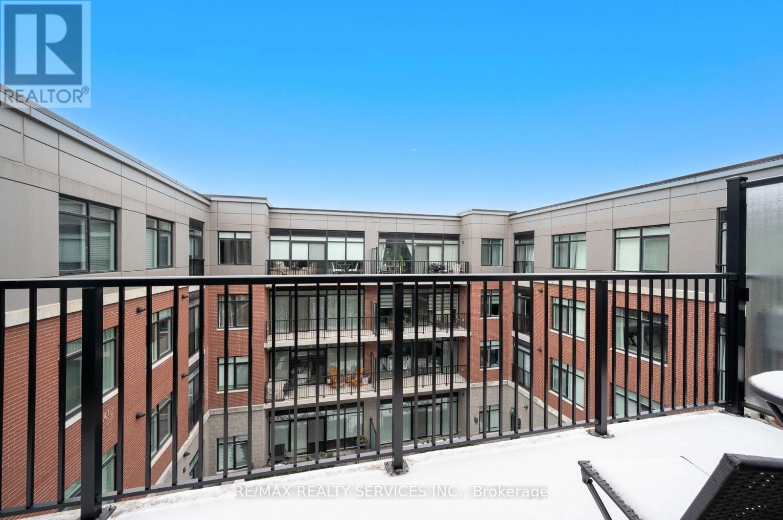 416 - 1 REDFERN AVENUE Image 31