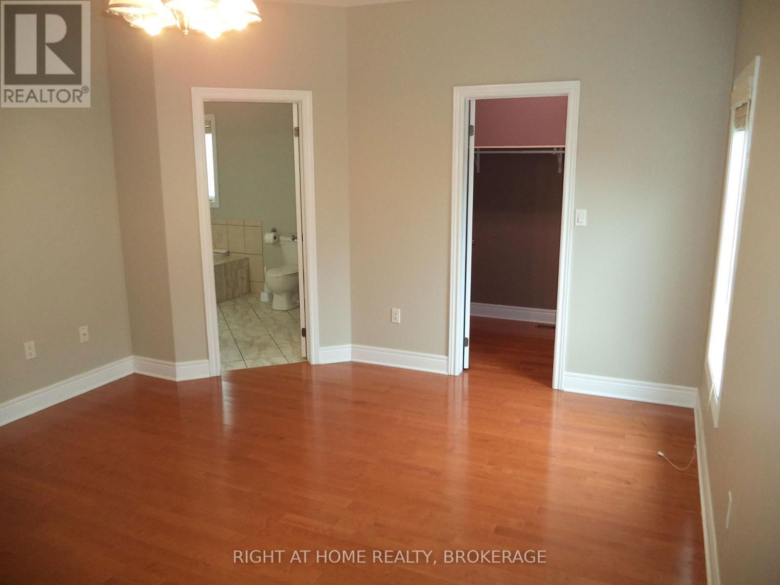 48 NICHOLAS DRIVE Image 25