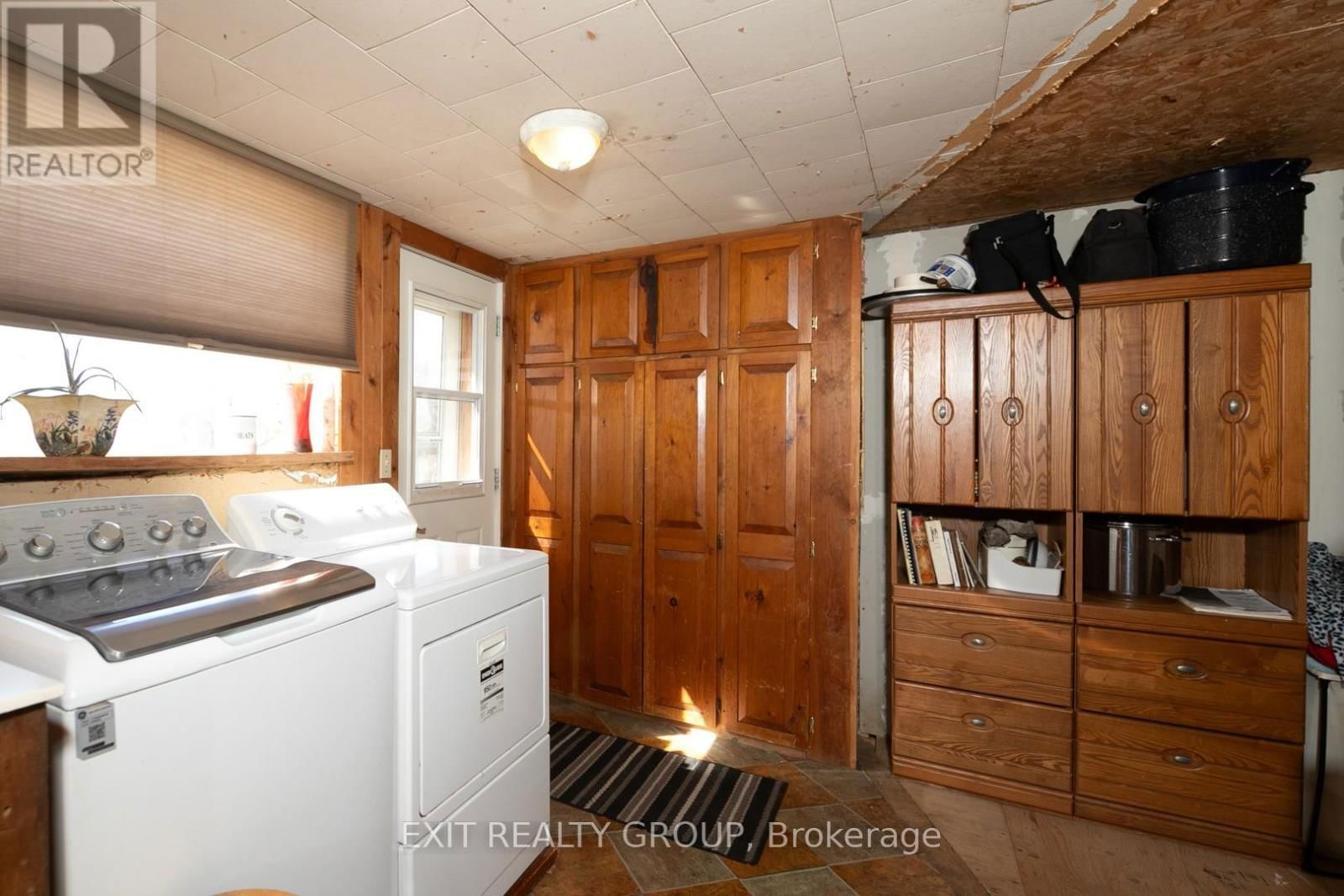 22 CARSON ROAD Image 20