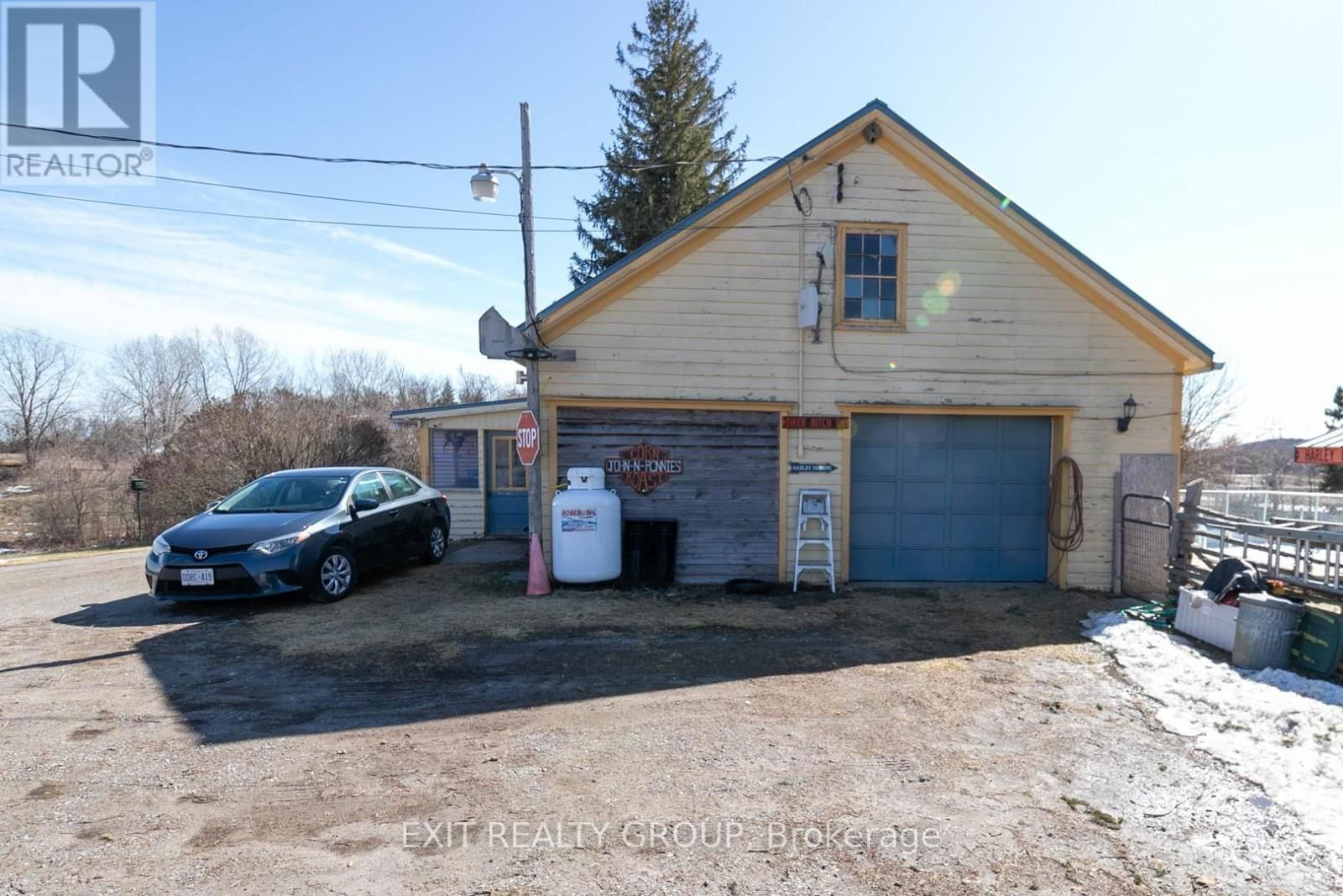 22 CARSON ROAD Image 35