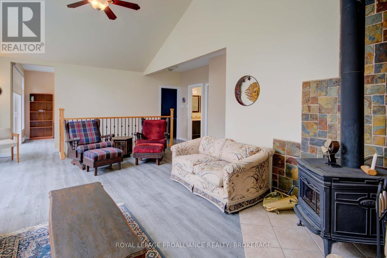 32C CHADWICK LANE Image 30