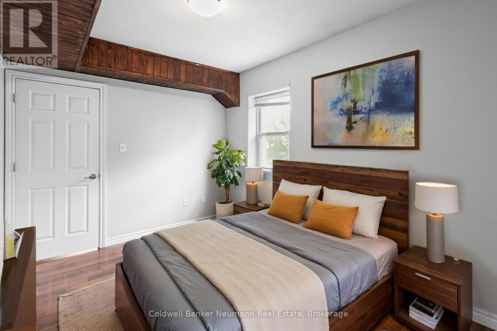 D - 246 WOOLWICH STREET Image 8