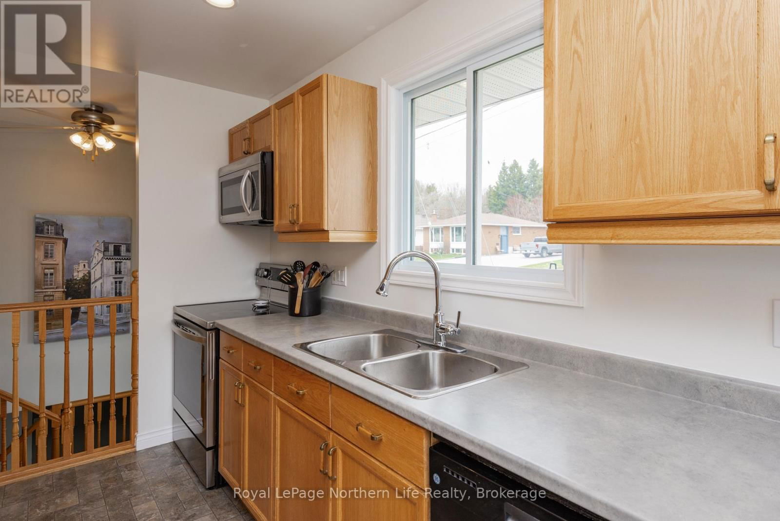 125 JOHNSTON ROAD Image 12