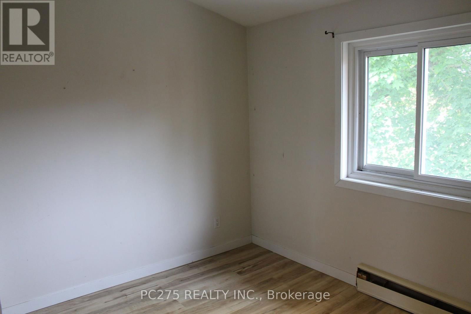 101 - 1090 KIPPS LANE Image 13