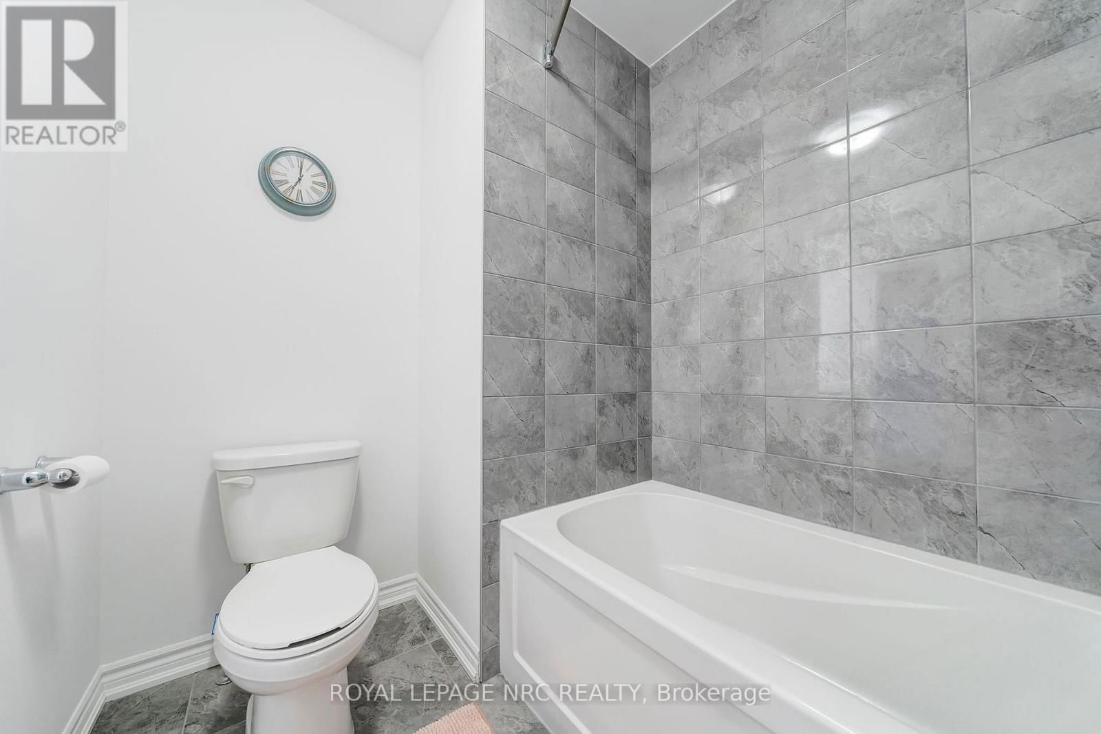 4071 THOMAS STREET Image 23