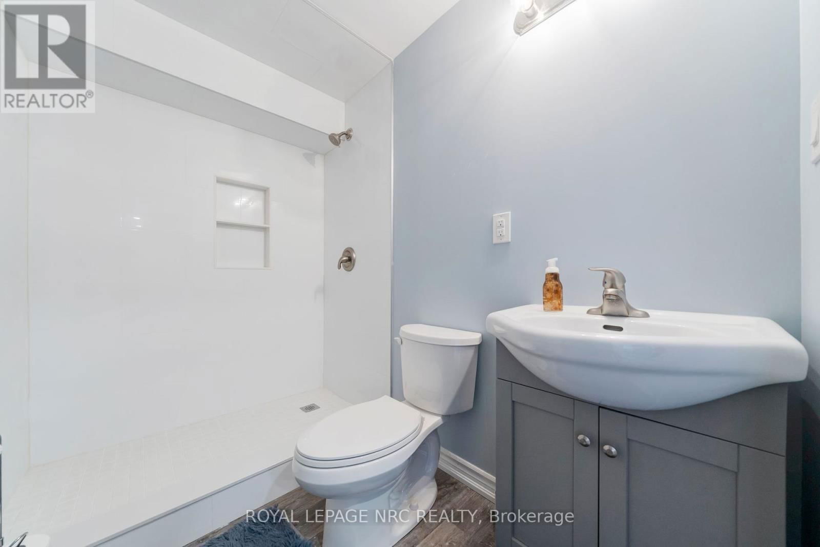 4071 THOMAS STREET Image 27