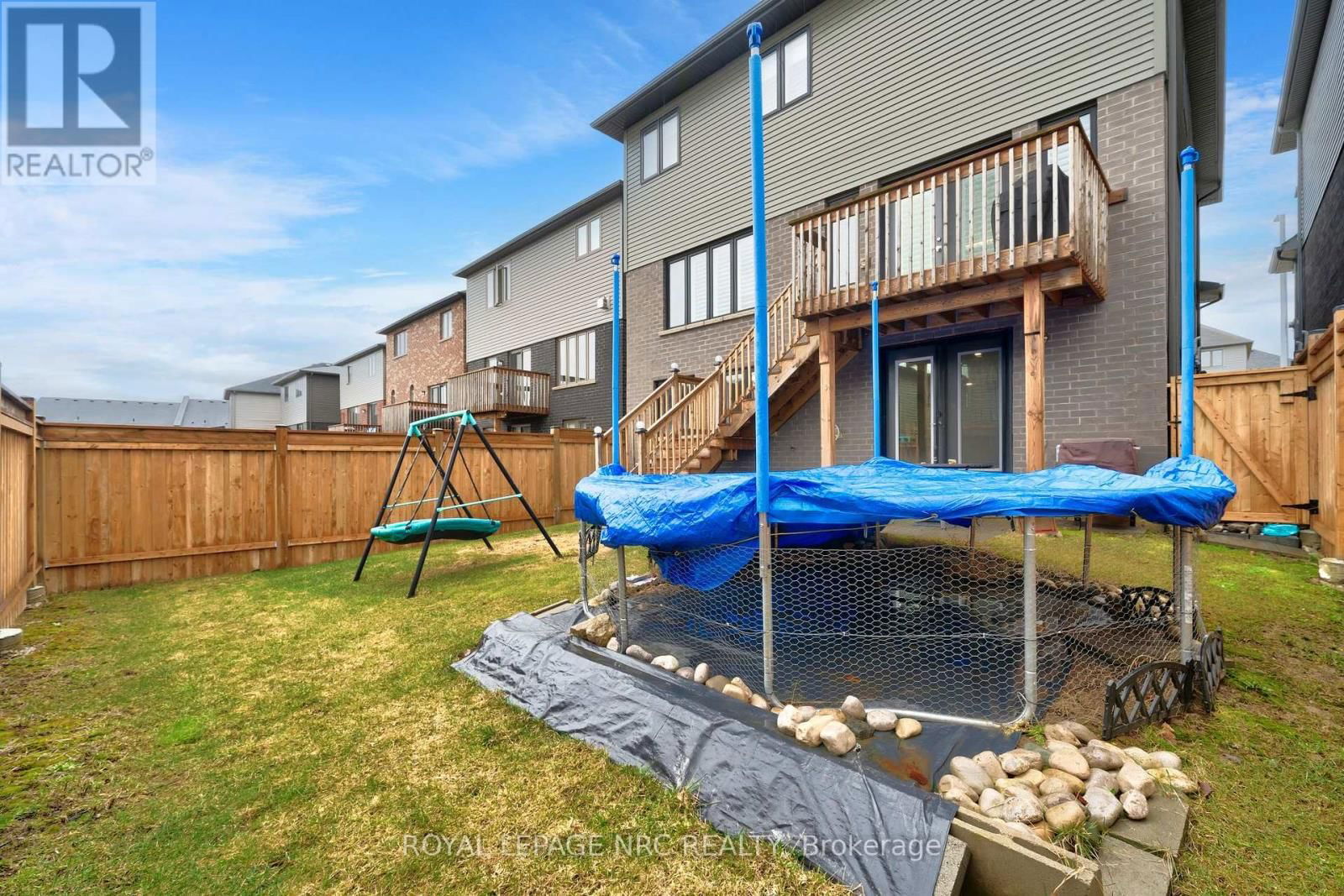 4071 THOMAS STREET Image 30