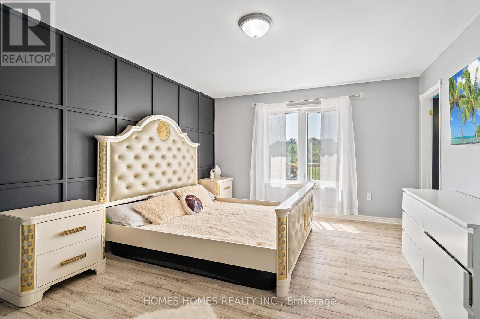 5183 SHERKSTON ROAD Image 18