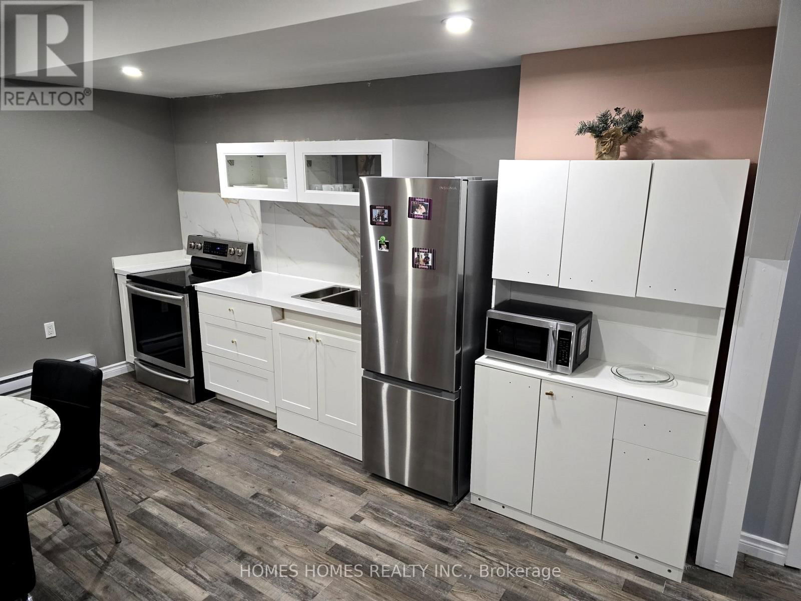 5183 SHERKSTON ROAD Image 39