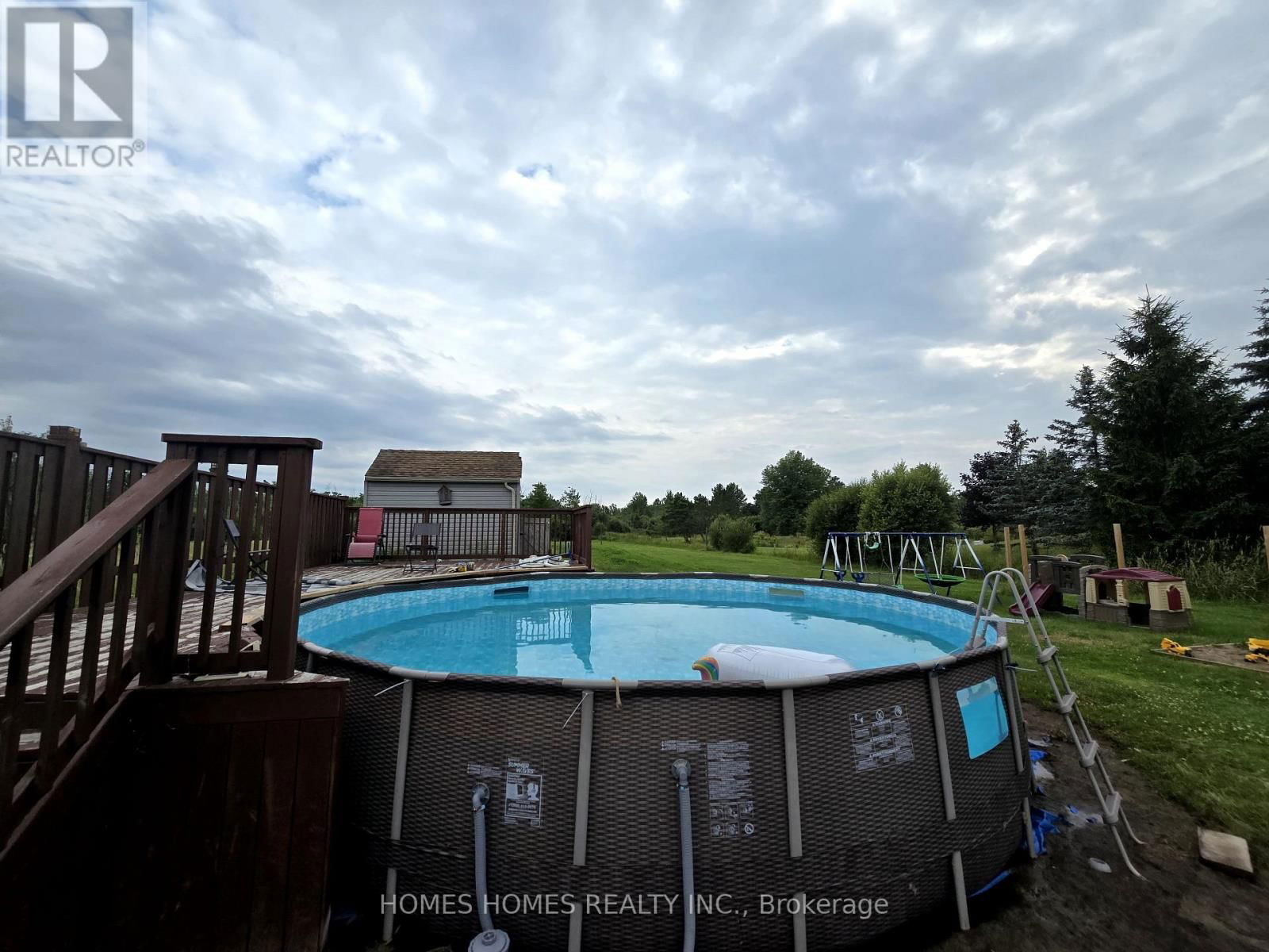 5183 SHERKSTON ROAD Image 41