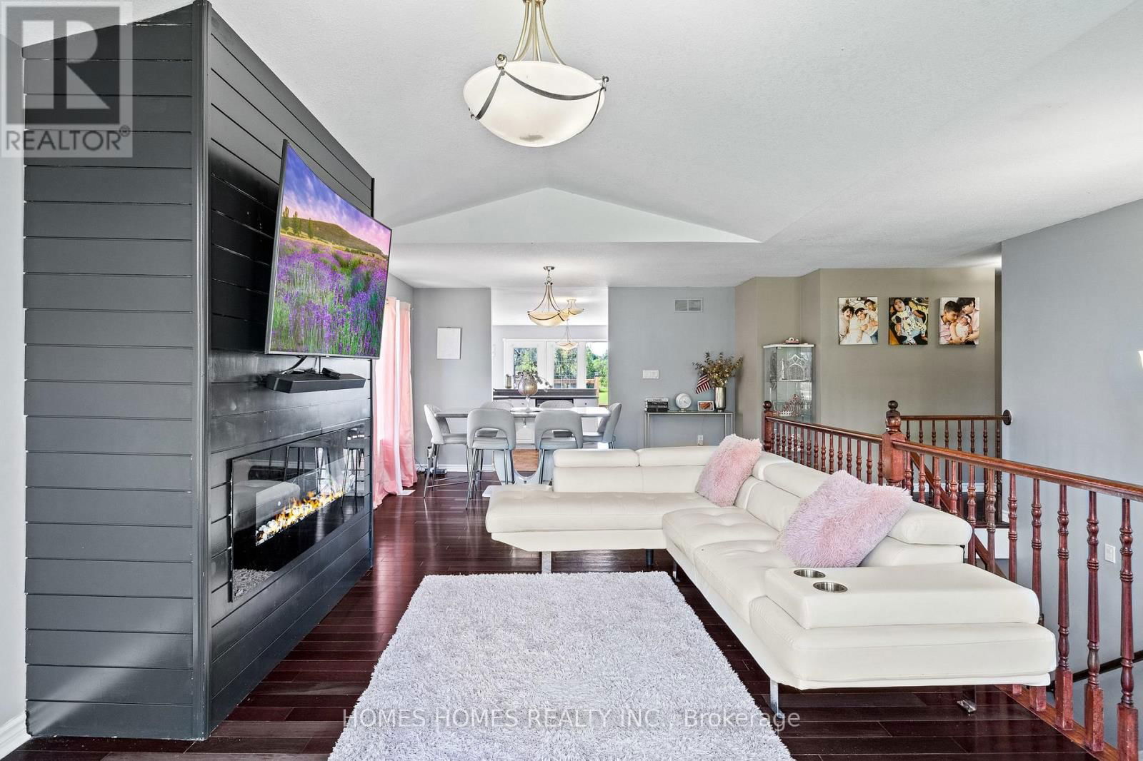5183 SHERKSTON ROAD Image 7