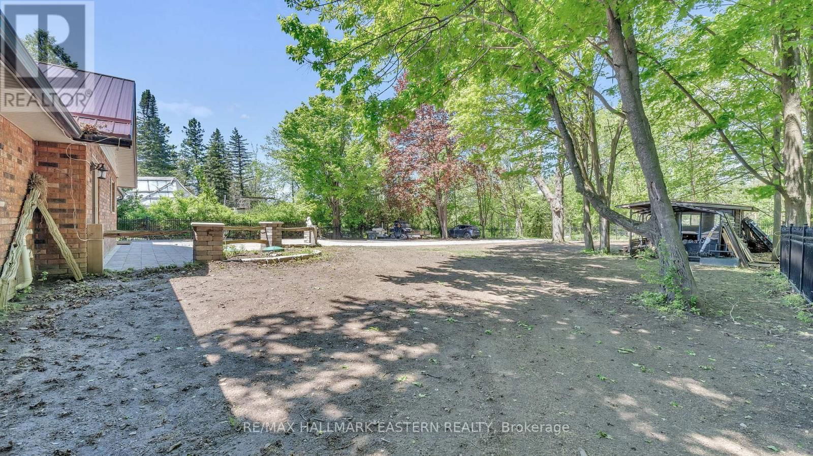 215 FIFE'S BAY ROAD Image 37
