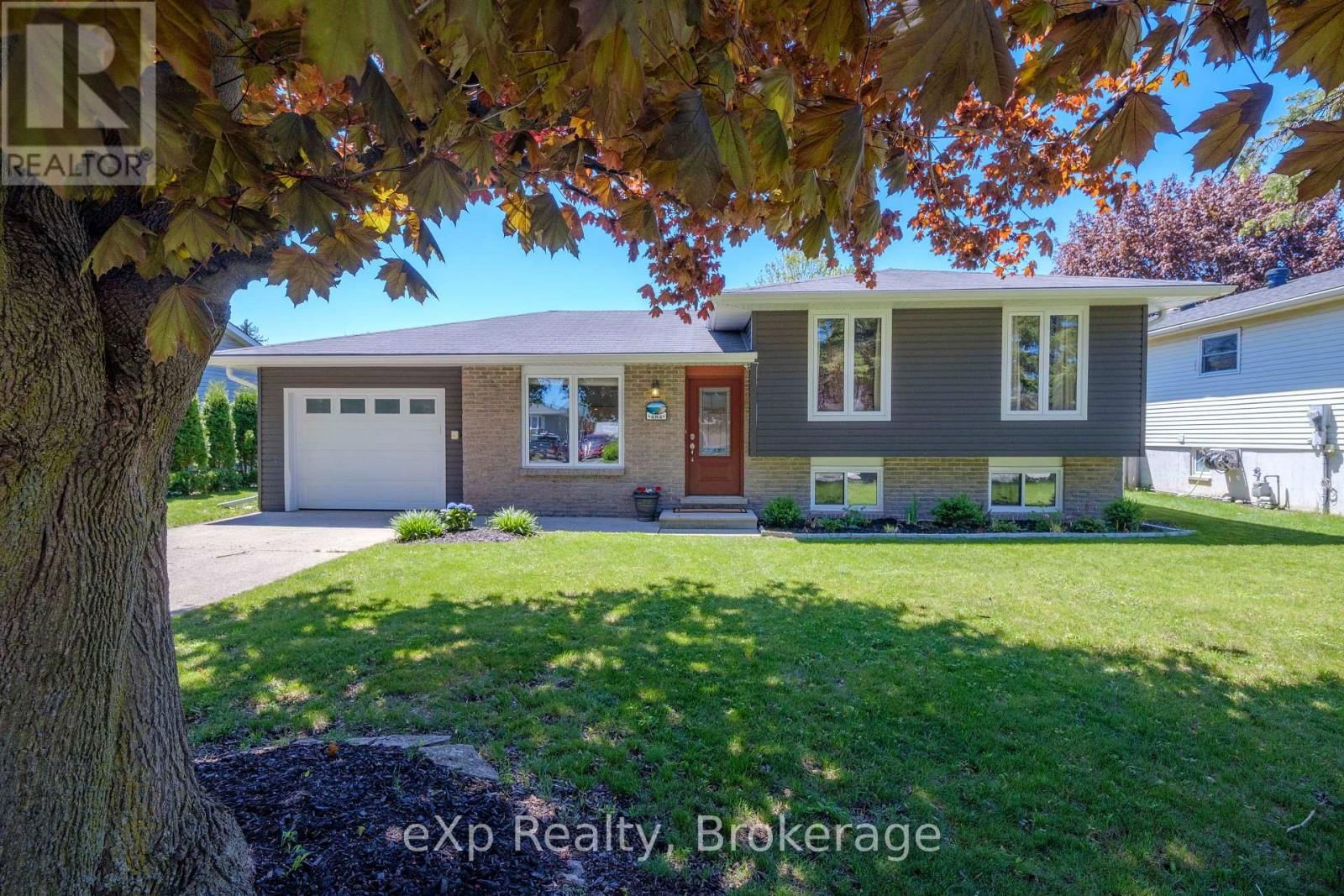 484 FALCONER STREET Image 2