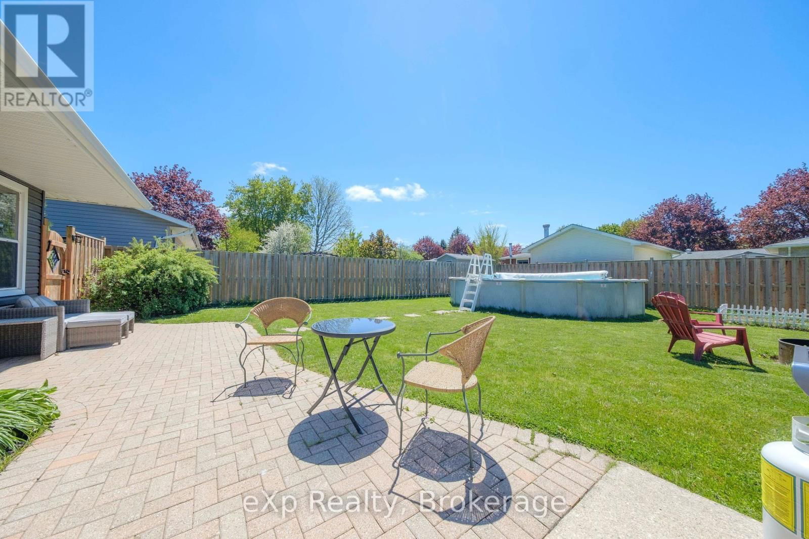 484 FALCONER STREET Image 20