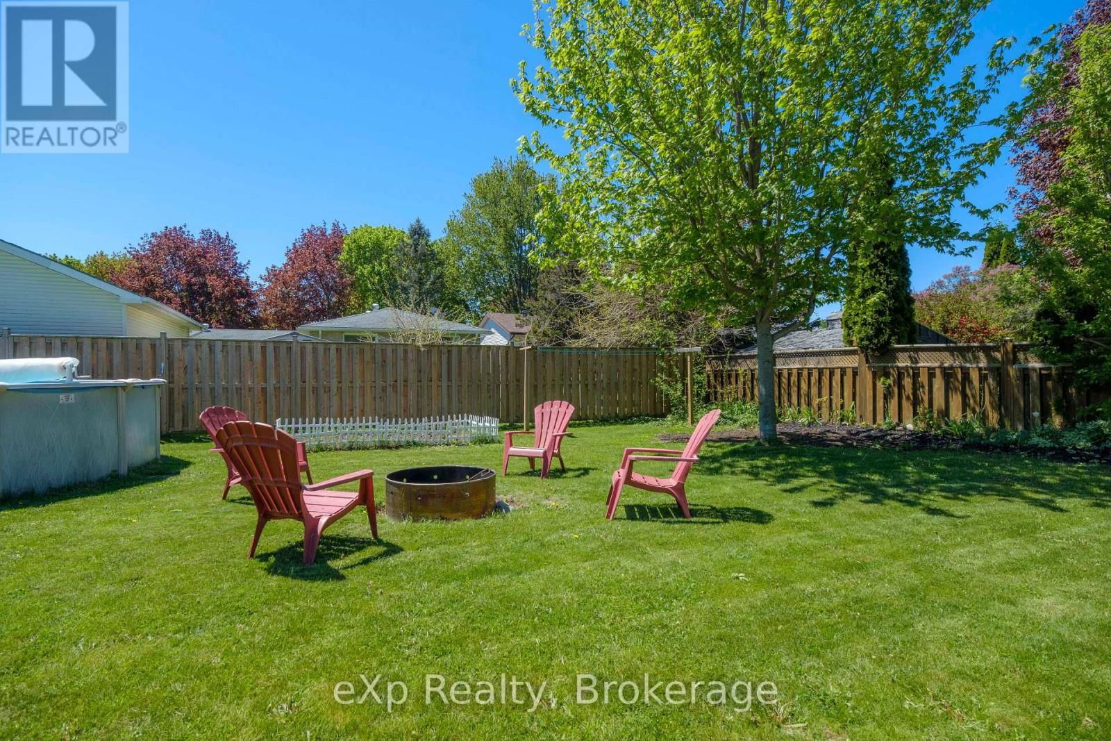 484 FALCONER STREET Image 22