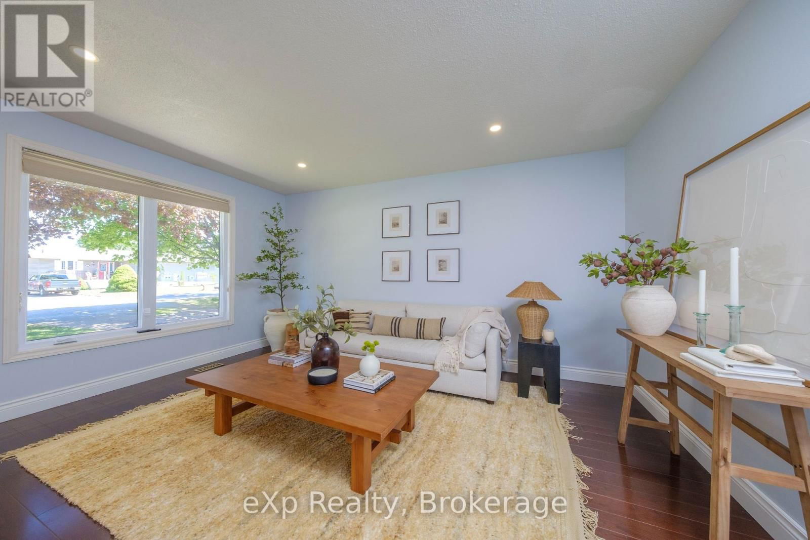 484 FALCONER STREET Image 3