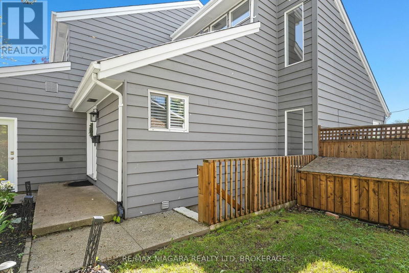 Tertiary Property View