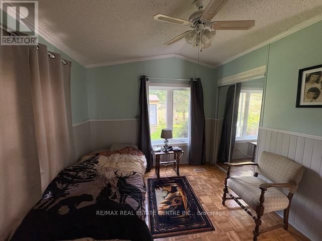 64 MAPLE GROVE VILLAGE ROAD Image 18