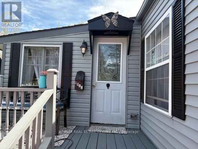 64 MAPLE GROVE VILLAGE ROAD Image 4
