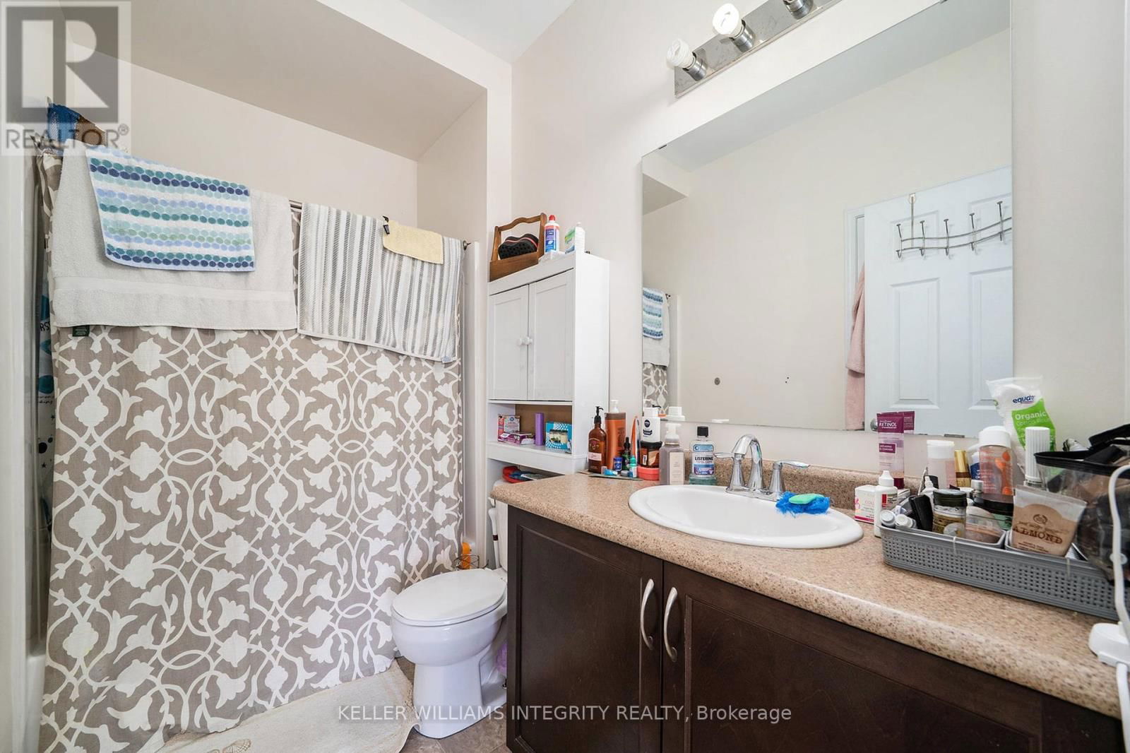 256 ESPIN HEIGHTS Image 13