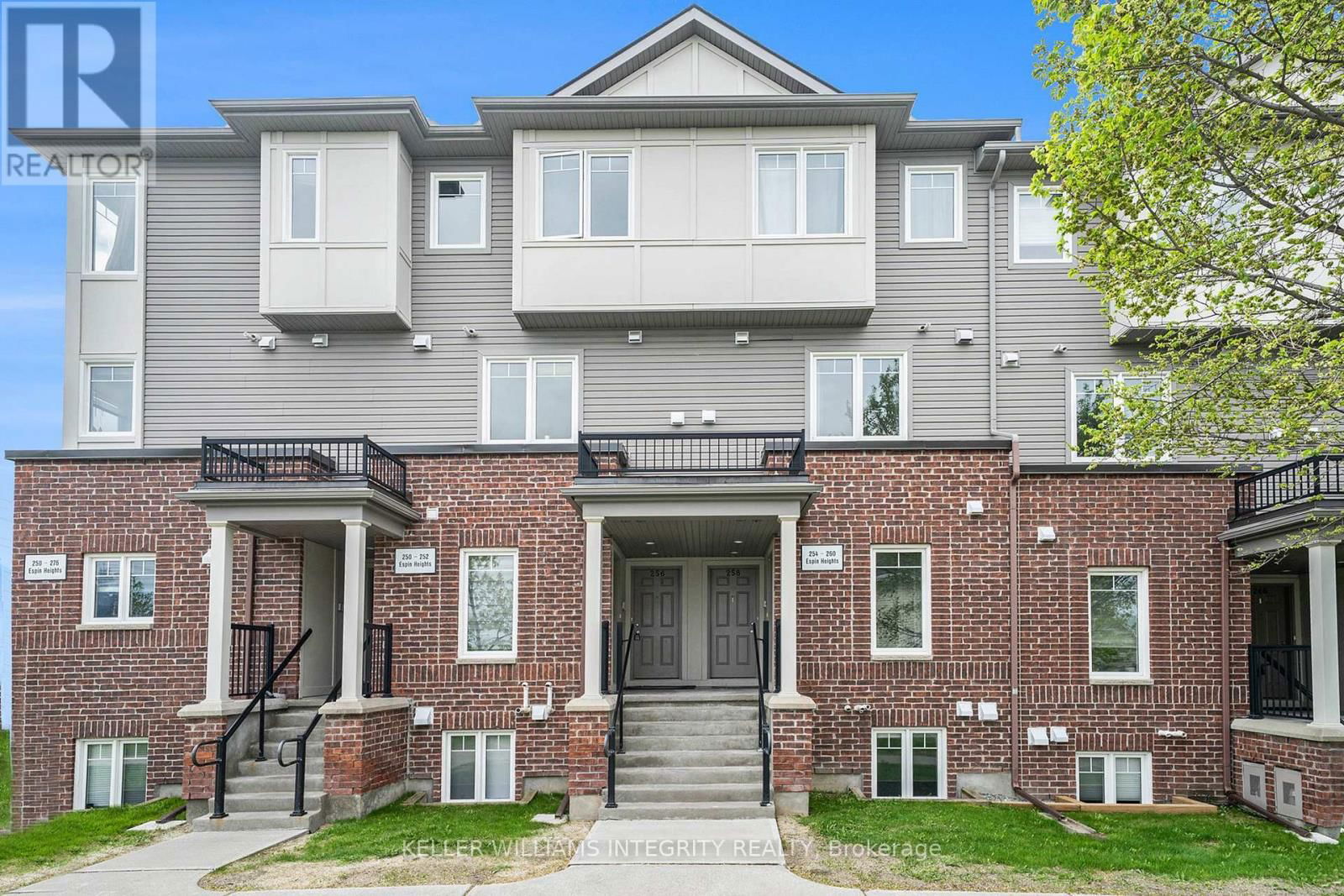 256 ESPIN HEIGHTS Image 2